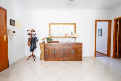 Apartamento T1 para Venda em Carregado e Cadafais