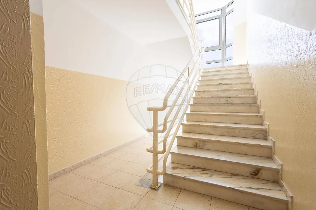 Apartamento T1 para Venda em Carregado e Cadafais Foto 20