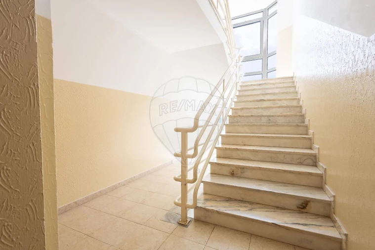 Apartamento T1 para Venda em Carregado e Cadafais Foto 20