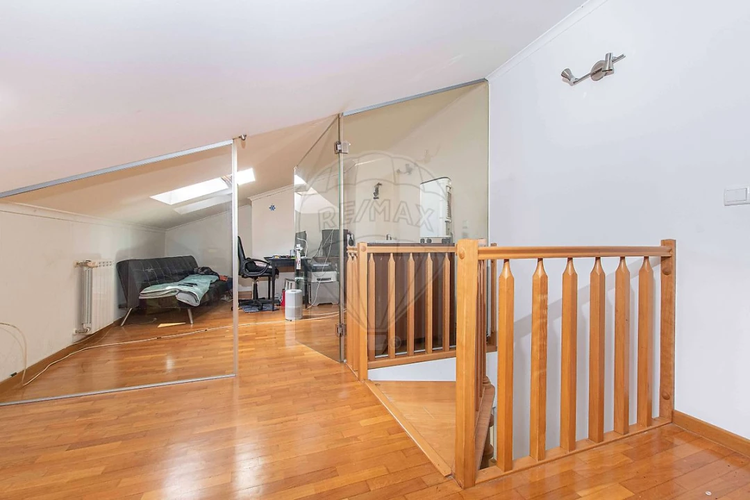 Apartamento T4 para Venda em São Domingos de Rana Foto 20