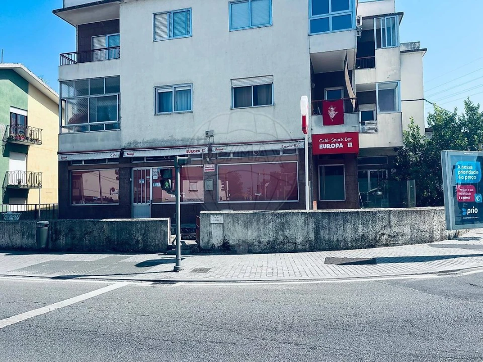 Loja para Arrendamento em Cidade da Maia Foto 8