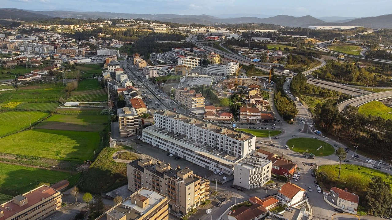 Apartamento T3 para Venda em Gandra Foto 2