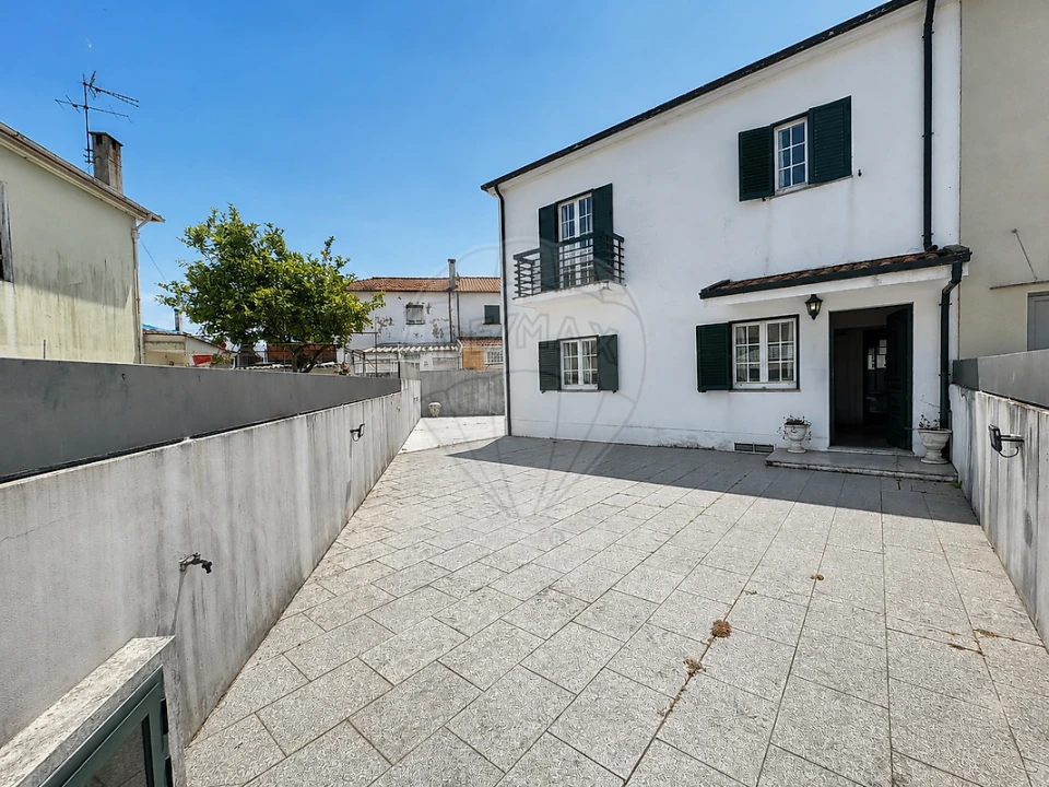 Moradia T4 para Venda em Campanhã Foto 40