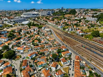 Moradia T4 para Venda em Campanhã