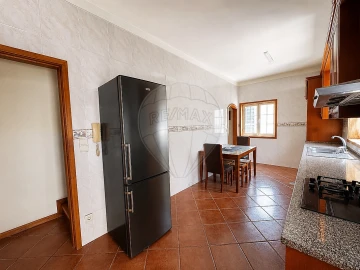 Moradia T4 para Venda em Campanhã
