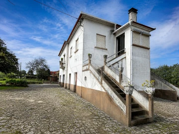 Moradia T5 para Venda em Ganfei