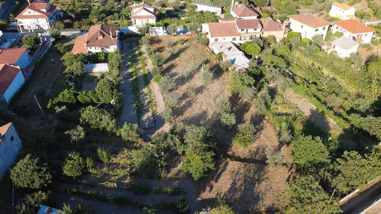 Terreno para Venda em Midões Foto 1