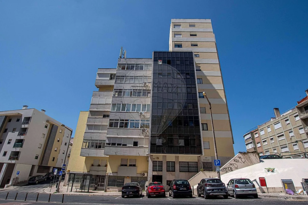 Apartamento T1 para Venda em Avenidas Novas Foto 15
