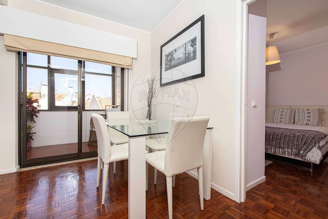 Apartamento T1 para Venda em Avenidas Novas Foto 3