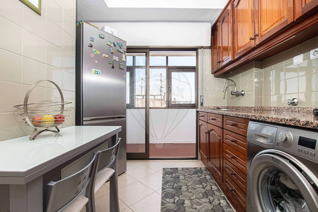 Apartamento T1 para Venda em Avenidas Novas Foto 13