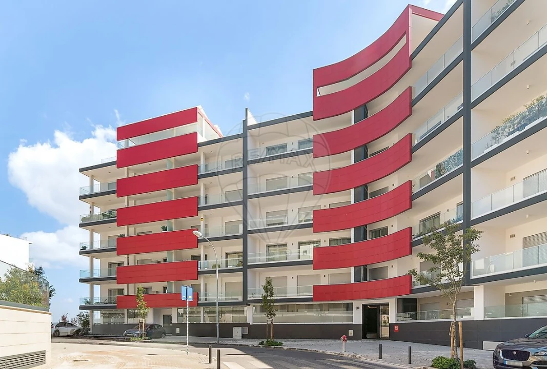 Apartamento T3 para Arrendamento em Carnaxide e Queijas Foto 18