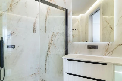 Apartamento T3 para Arrendamento em Carnaxide e Queijas
