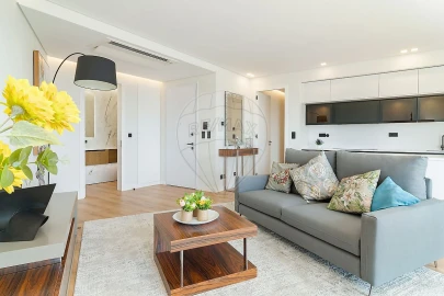 Apartamento T3 para Arrendamento em Carnaxide e Queijas