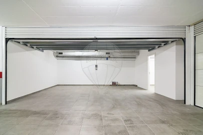 Apartamento T3 para Arrendamento em Carnaxide e Queijas