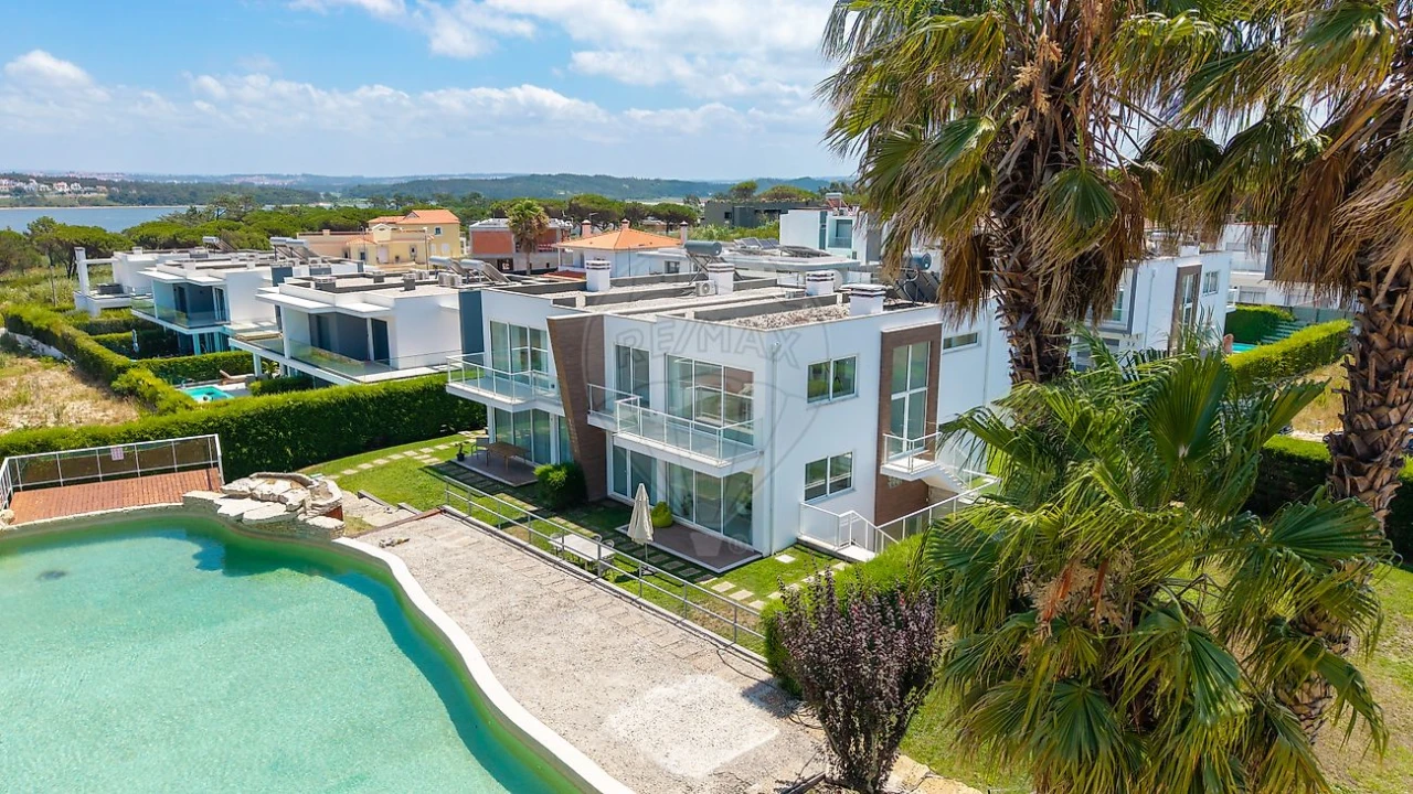 Moradia T3 para Venda em Vau Foto 2