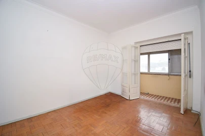 Apartamento T2 para Venda em Falagueira-Venda Nova