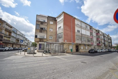 Apartamento T2 para Venda em Falagueira-Venda Nova