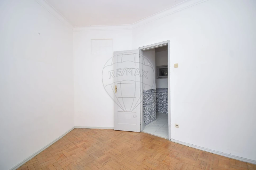 Apartamento T2 para Venda em Falagueira-Venda Nova Foto 1