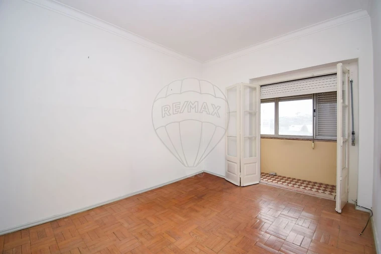 Apartamento T2 para Venda em Falagueira-Venda Nova Foto 6