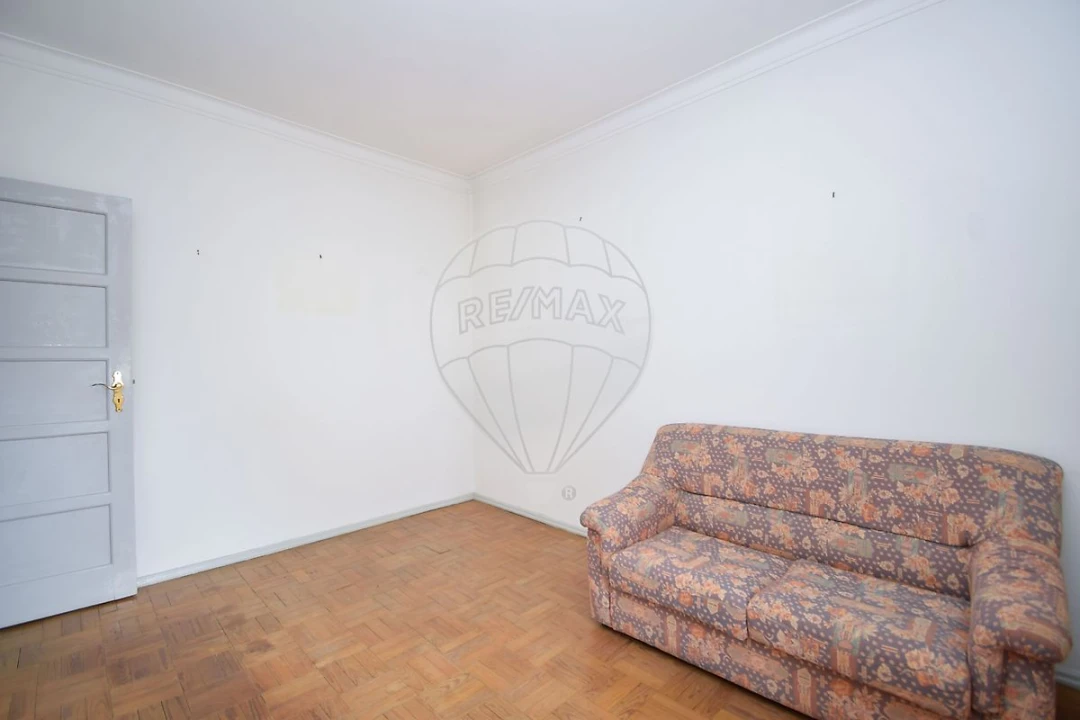 Apartamento T2 para Venda em Falagueira-Venda Nova Foto 7
