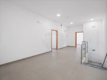 Armazém para Venda em Poceirão e Marateca