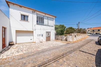 Moradia T4 para Venda em Santo Isidoro