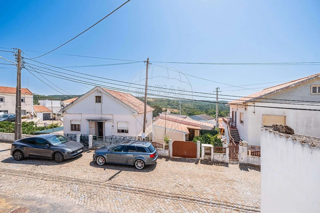 Moradia T4 para Venda em Santo Isidoro Foto 42