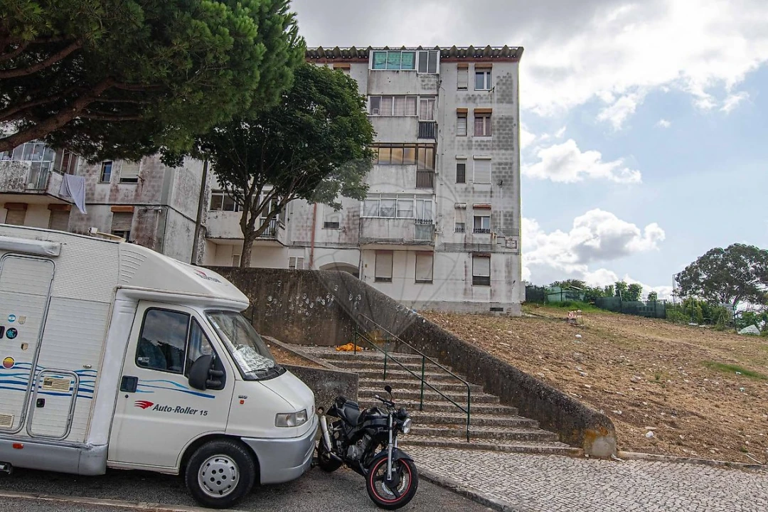 Apartamento T3 para Venda em Massamá e Monte Abraão Foto 15