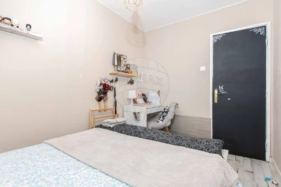 Apartamento T3 para Venda em Massamá e Monte Abraão