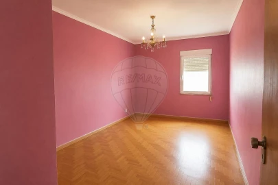 Apartamento T4 para Venda em Agualva e Mira-Sintra