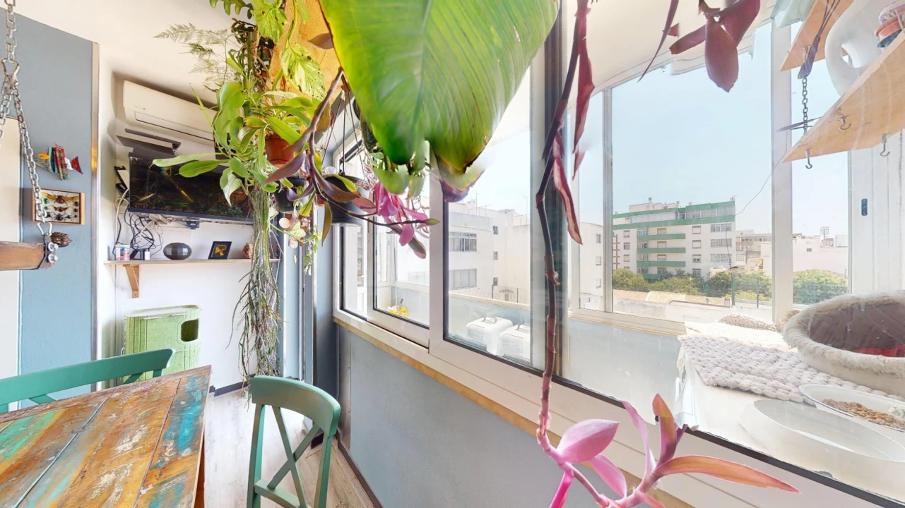 Apartamento T4 para Venda em Portimão Foto 5