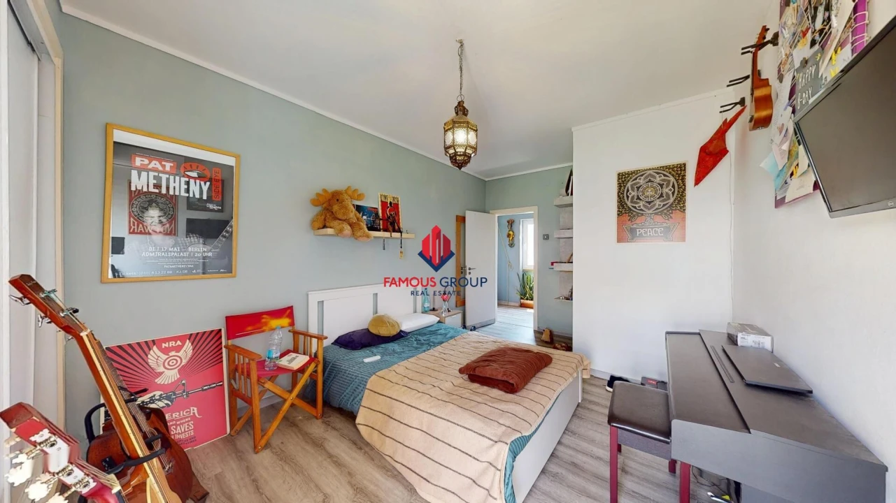 Apartamento T4 para Venda em Portimão Foto 29