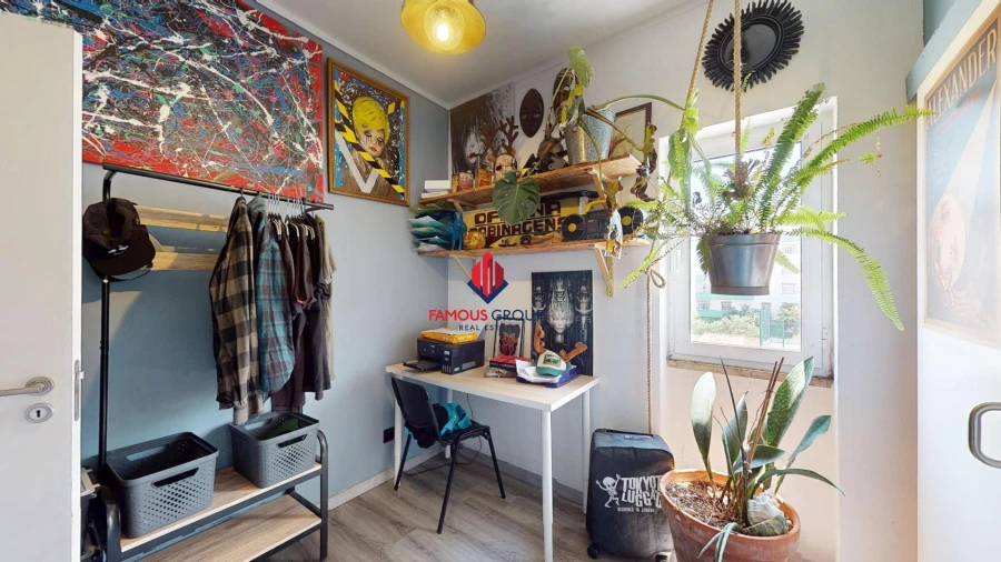 Apartamento T4 para Venda em Portimão Foto 12