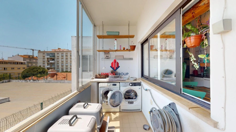Apartamento T4 para Venda em Portimão Foto 8