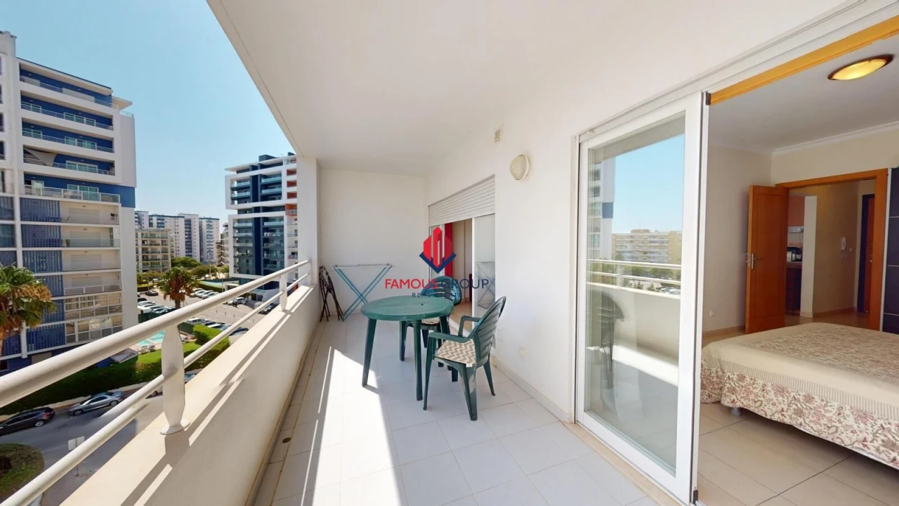 Apartamento T1 para Venda em Portimão Foto 1