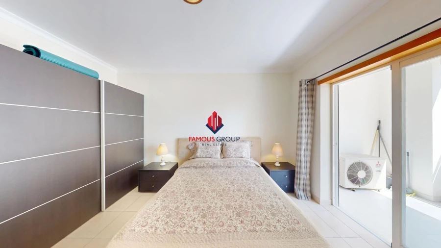 Apartamento T1 para Venda em Portimão Foto 23