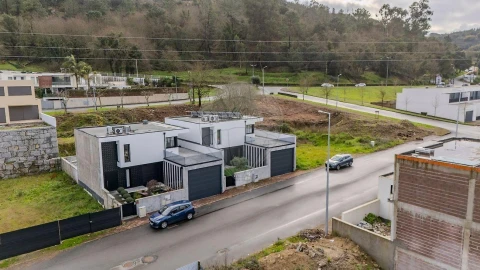 Moradia T4 para Venda em Palmeira