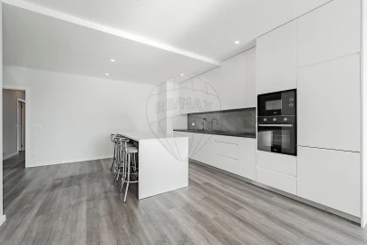 Apartamento T3 para Venda em Ferreiros e Gondizalves