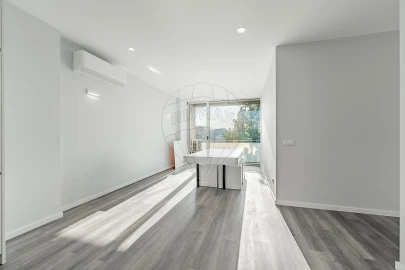 Apartamento T3 para Venda em Ferreiros e Gondizalves