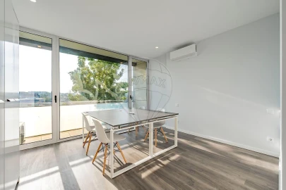 Apartamento T3 para Venda em Ferreiros e Gondizalves