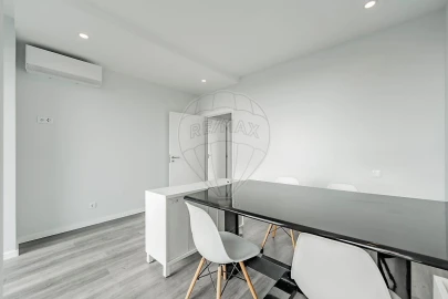 Apartamento T3 para Venda em Ferreiros e Gondizalves