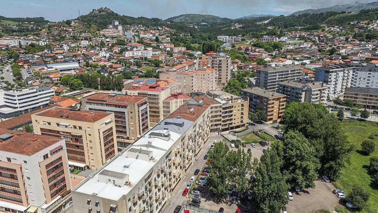 Apartamento T3 para Venda em Povoa de Lanhoso (N. Senhora do Amparo) Foto 21