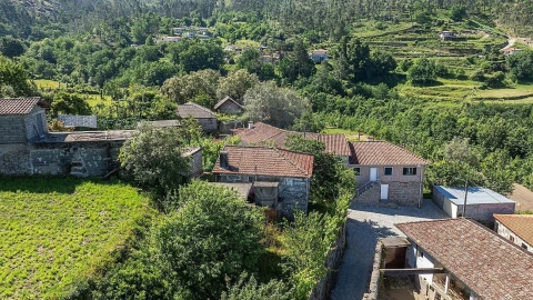 Moradia T1 para Venda em Sobradelo da Goma
