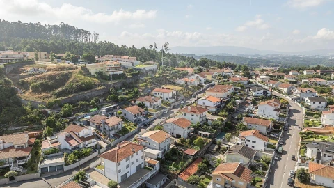 Moradia T5 para Venda em Vila Nova de Famalicão e Calendário