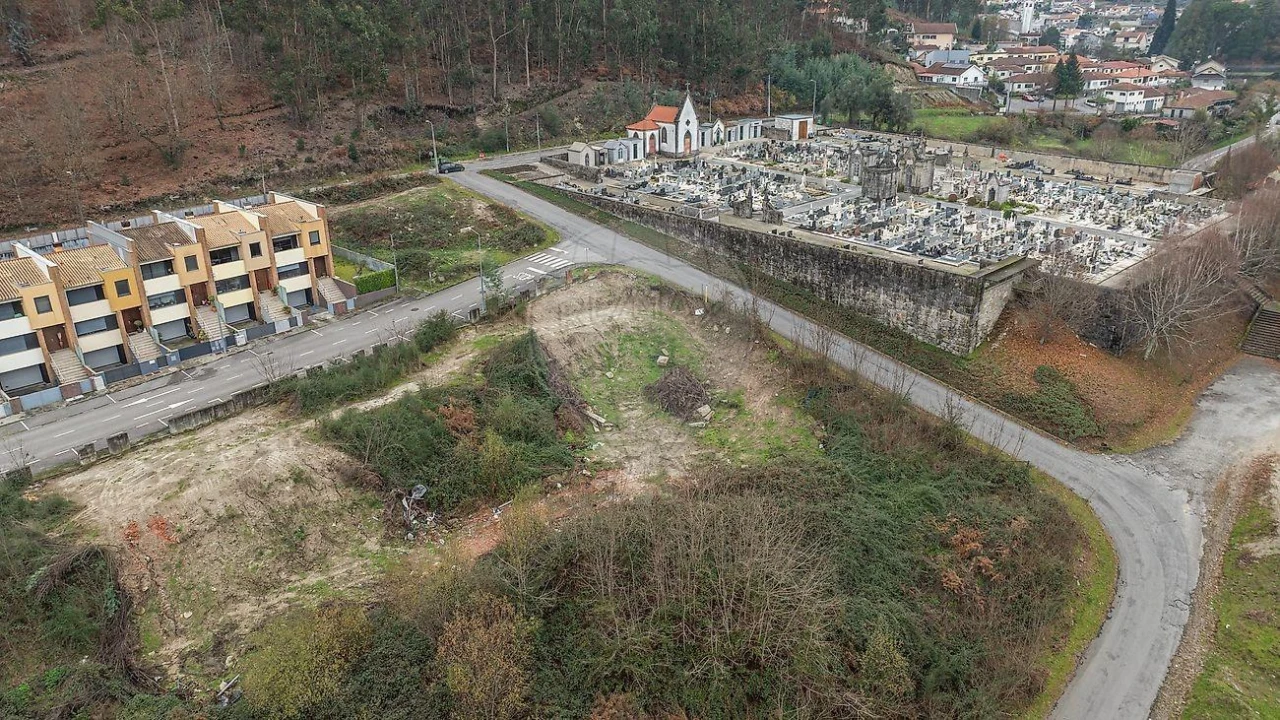 Terreno para Venda em Vieira do Minho Foto 10