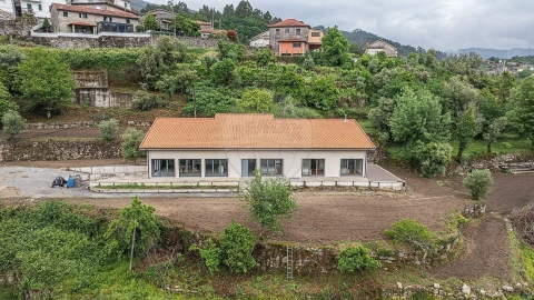 Moradia T3 para Venda em Valdosende