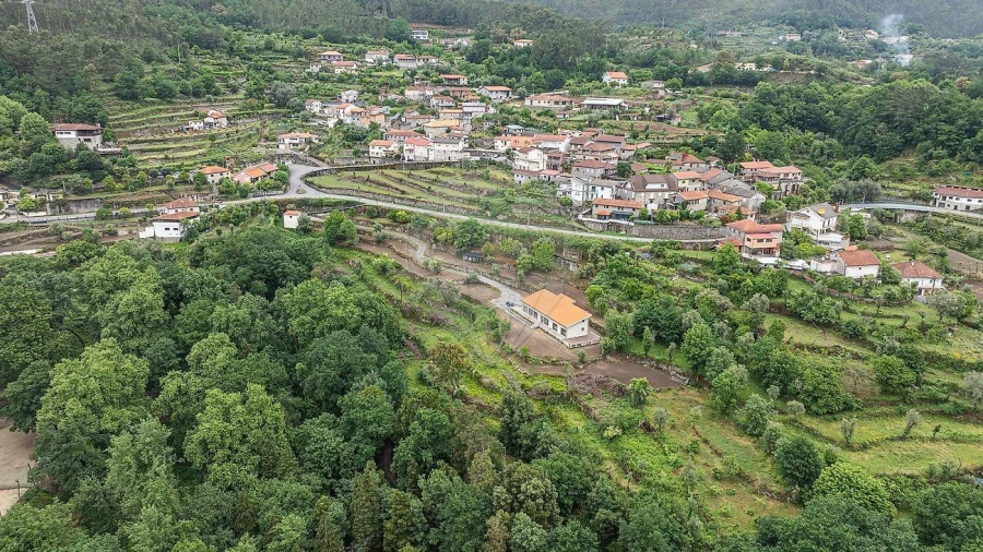 Moradia T3 para Venda em Valdosende Foto 13
