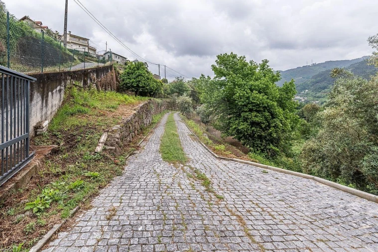 Moradia T3 para Venda em Valdosende Foto 14