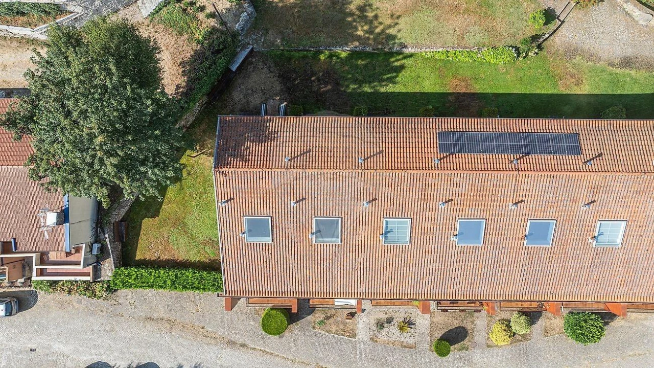 Moradia T2 para Venda em Venda Nova e Pondras Foto 27