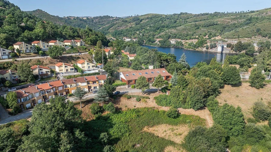 Moradia T2 para Venda em Venda Nova e Pondras Foto 36